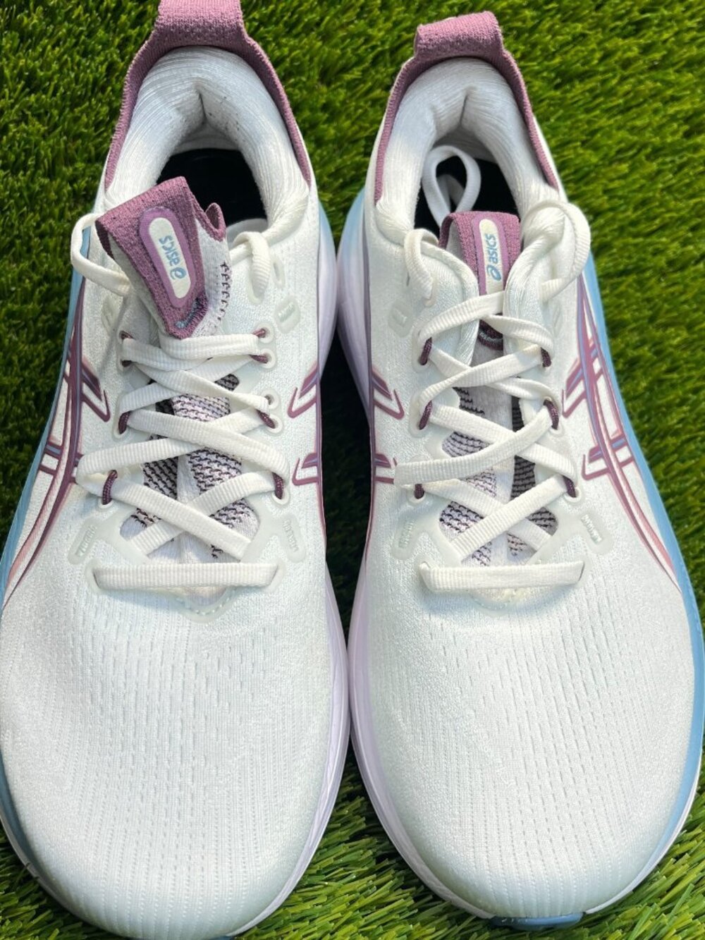 Asics Gel-Cumulus 28 Womens Size 9.5 White Purple Blue Running Shoes Sneakers - Picture 5 of 10